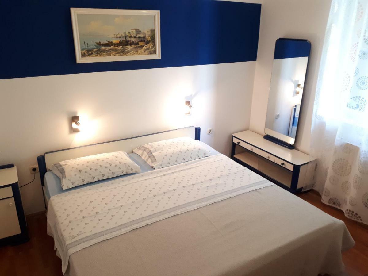 Apartmani Matas Petrčane Exterior foto