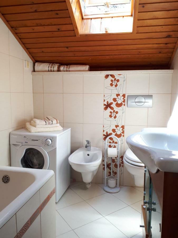 Apartmani Matas Petrčane Exterior foto
